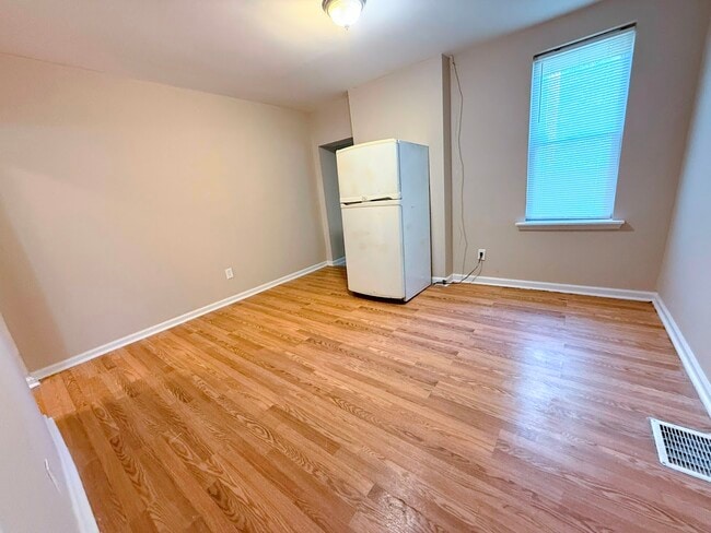 Comedor - 3621 Wallace St