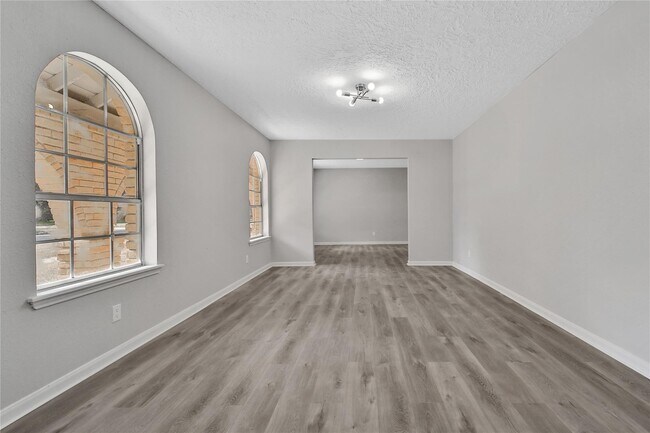 Photo - 13426 Balcrest Dr