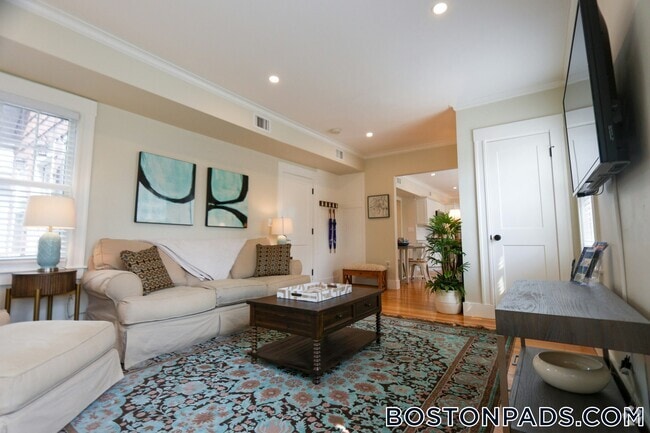 Building Photo - 247 Savin Hill Ave Rental