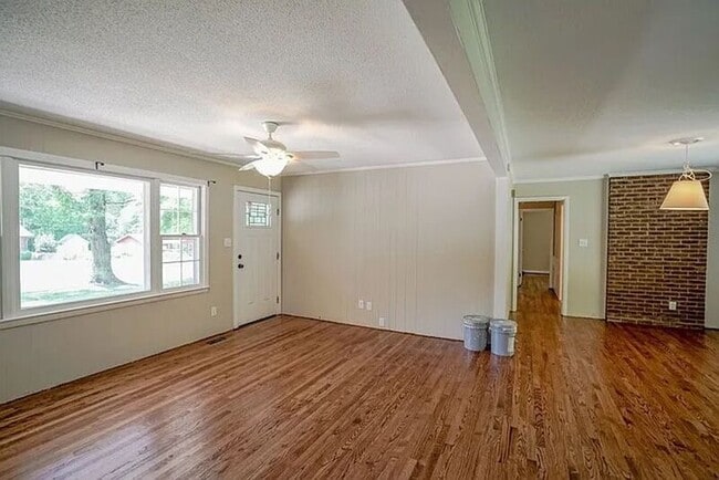 Photo - 112 Old Meadowbrook Dr