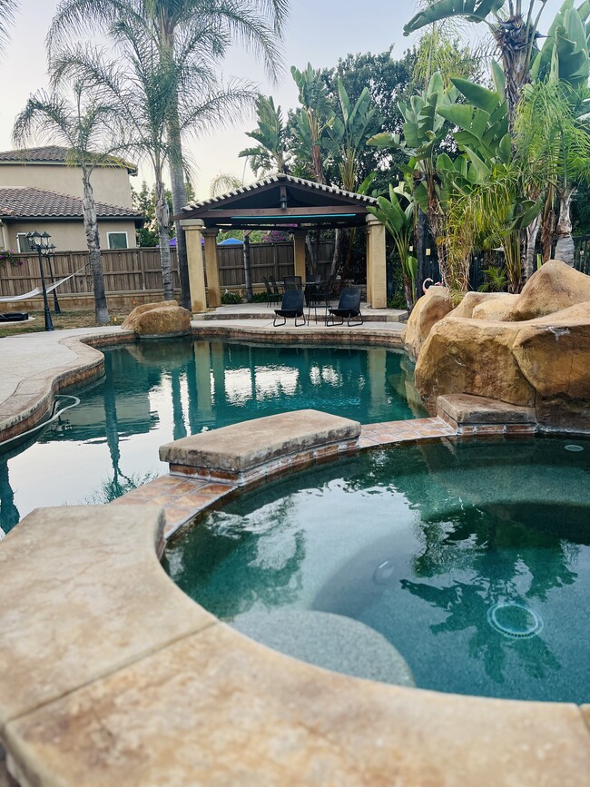 Photo - 877 Aspen Glen Rd