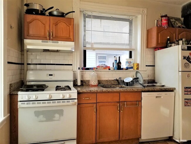 50 Babcock St Unit 8