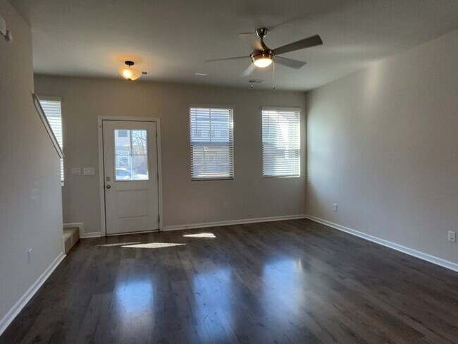 Photo - 1012 Berry Patch Cir