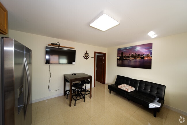 Building Photo - 617 7th Ave Unit 103 Rental