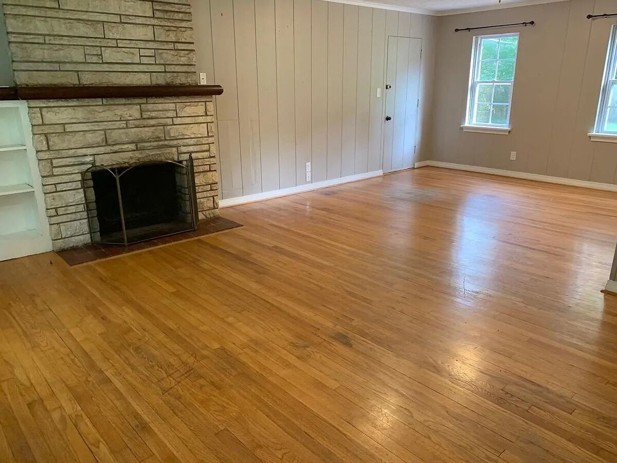 Photo - 1307 Melrose Dr