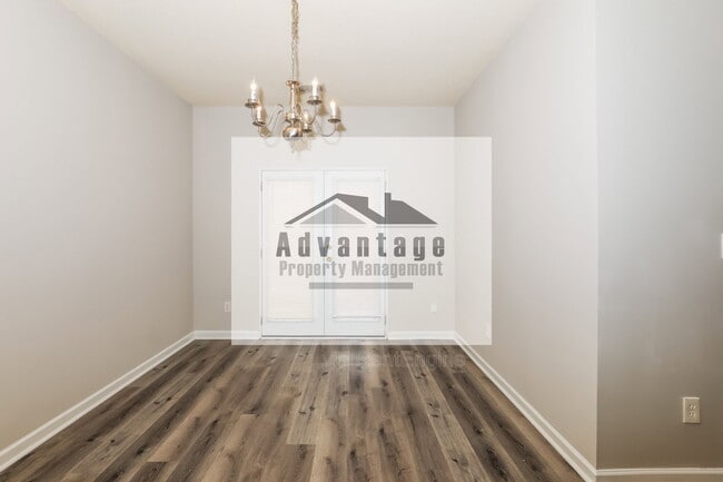 Photo - 107 Bagby Ct