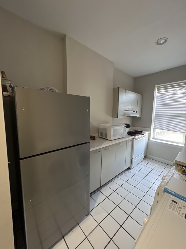 932-934-934 Russell Blvd Unit 934-A