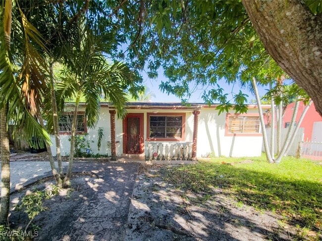 Photo - 271 NE 170th St House