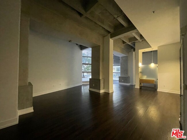 Photo - 727 W 7th St Condo Unit 411