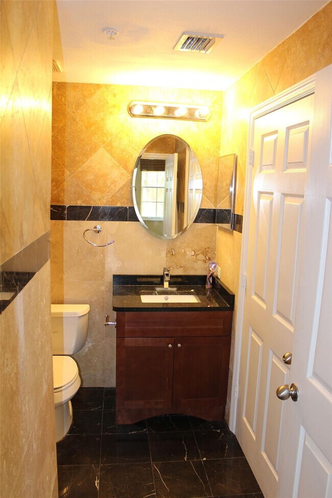 Photo - 533 NE 3rd Ave Unit 336