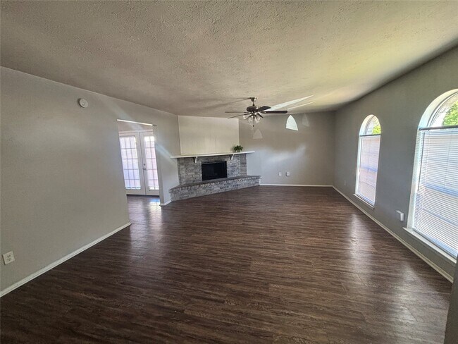 Photo - 22739 Millgate Dr