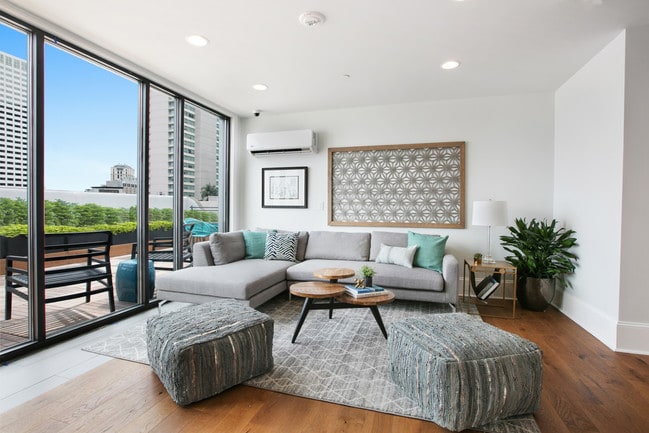 Roof Top Lounge