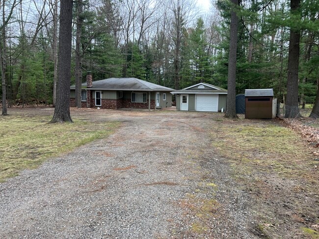 Building Photo - 1111 Woodsdale Dr Rental