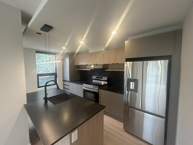 Photo - 5616-5616 South St Unit 310