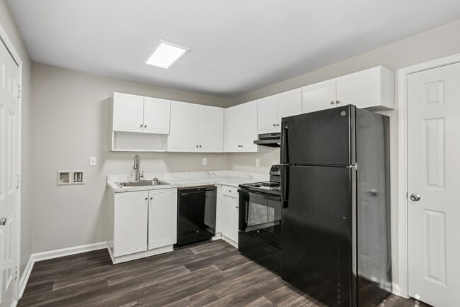 Building Photo - Brentwood Apartments