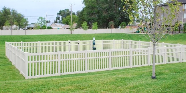 Pet Play Area - Eastgate at Greyhawk