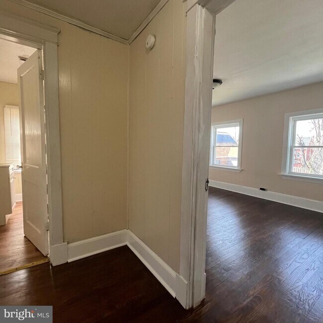 Photo - 609 Smithfield Ave