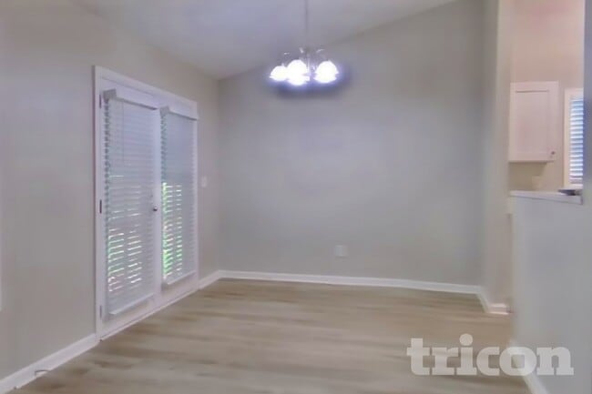 Photo - 4486 Lindsey Dr SW