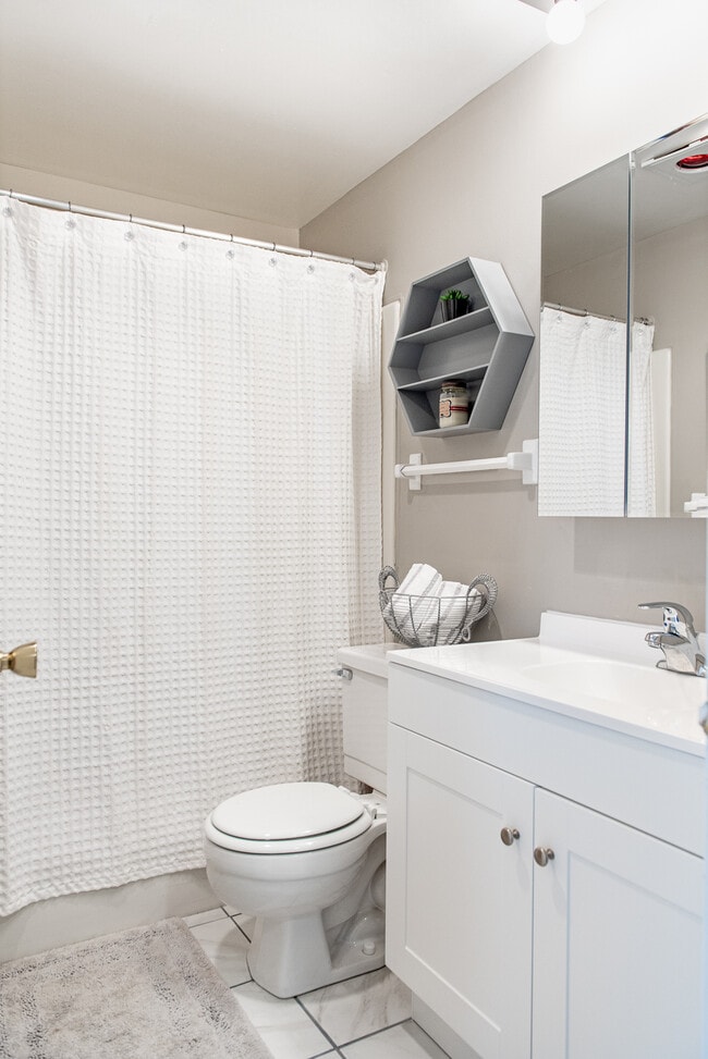 Full bathroom on second floor