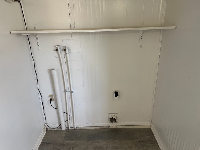 Photo - 1220 Graham St