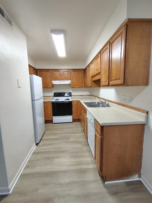 Photo - 600 Reusens Rd Unidad I94