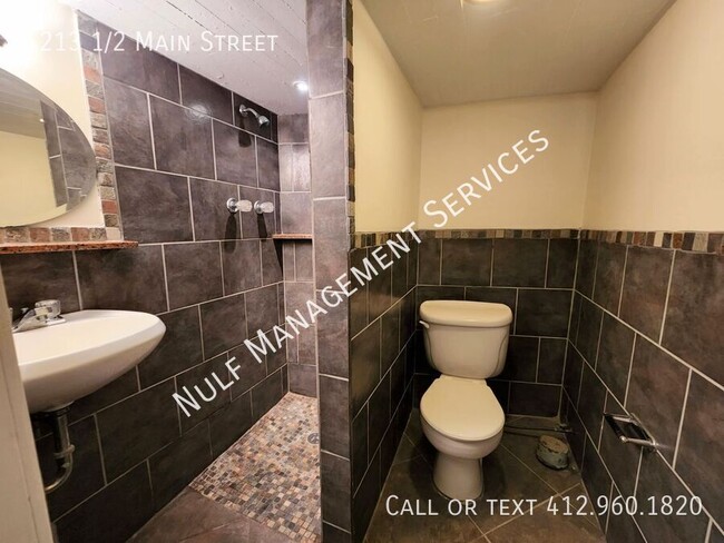 Photo - 4213 1/2 Main Street-