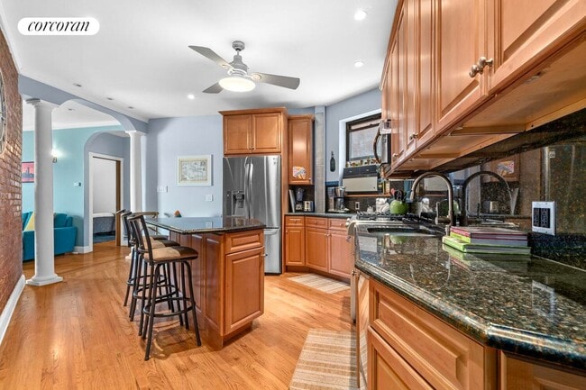 Photo - 575 Riverside Dr