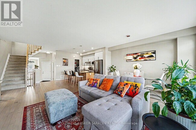 Photo - 787 Miikana Rd