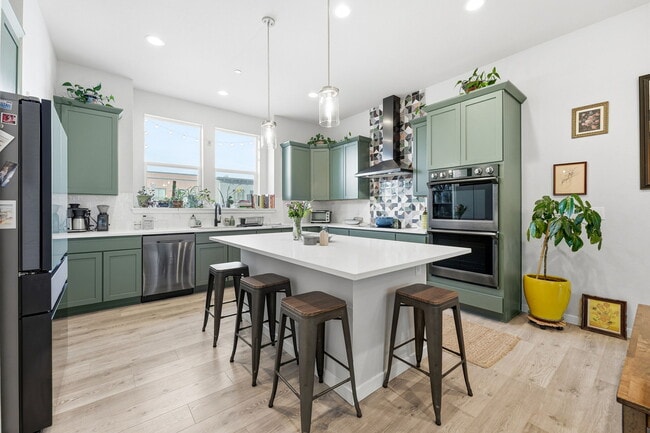 Photo - 2272 Old Rail Wy