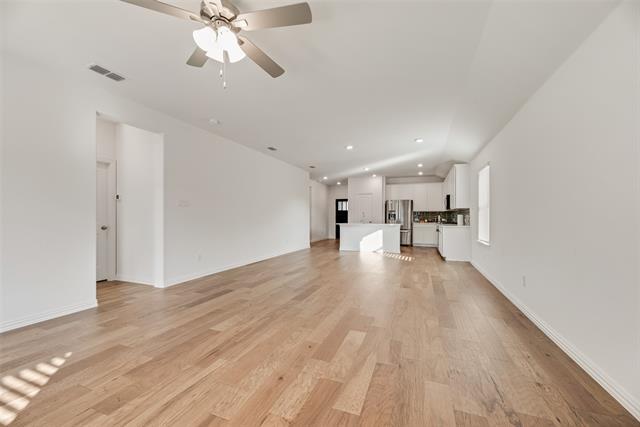 Photo - 1910 Blackbird Ln