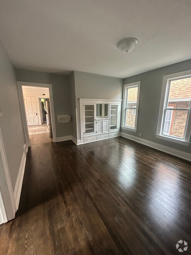 Building Photo - 2134 W Lincoln Ave Unit 2134 w Lincoln ave Rental