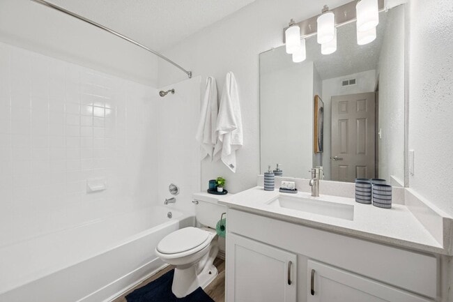 Photo - 9024 Northgate Blvd Unidad 2363