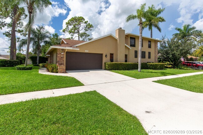 Photo - 1123 Northumberland Ct