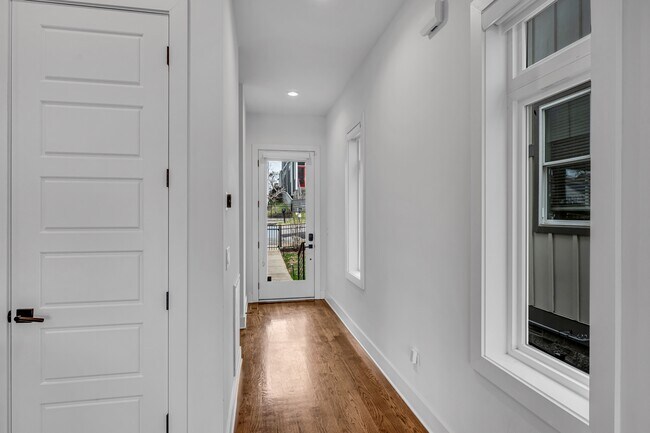 Photo - 3325 Felicia St