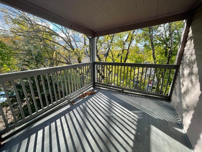 Photo - 139 Oxford St Unit 6