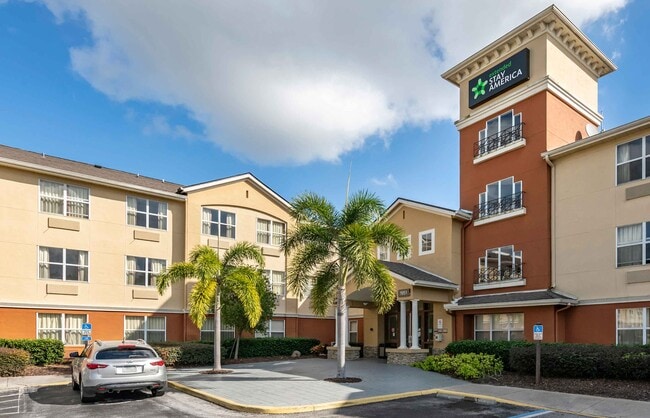 Building Photo - Furnished Studio-Orlando - Maitland - Summ... Rental