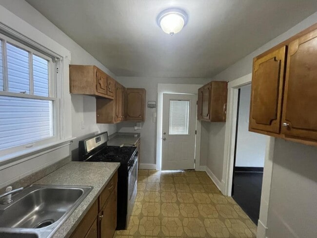 Photo - Albert Street 310