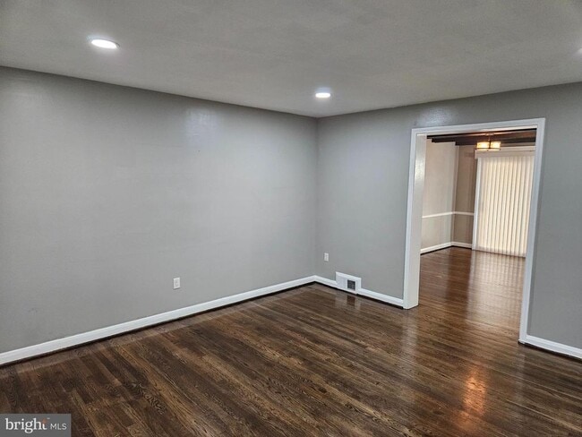 Building Photo - 1285 Cedarcroft Rd