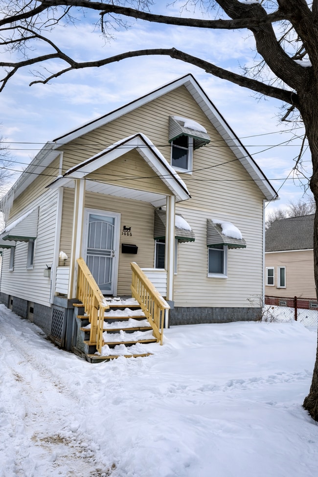 Building Photo - 3666 E 57th St