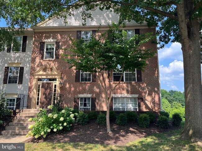 Building Photo - 12100 Greenway Ct Unit 202 Rental