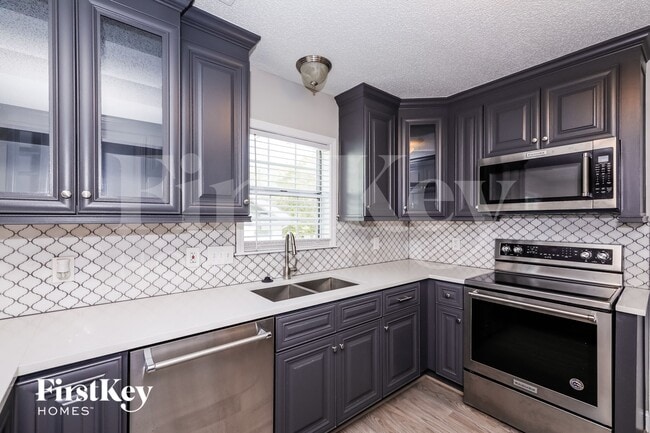 Photo - 13835 Poppleton Ct
