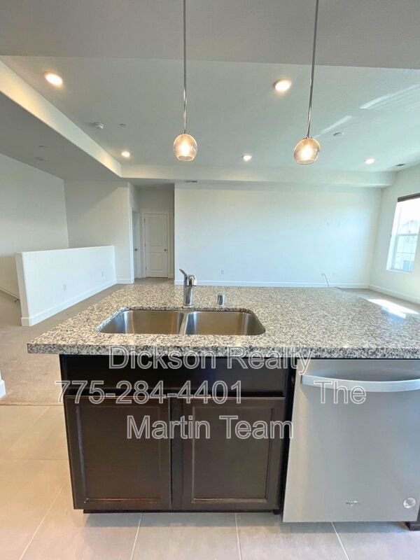 Photo - 2018 Cradle Mountain Dr