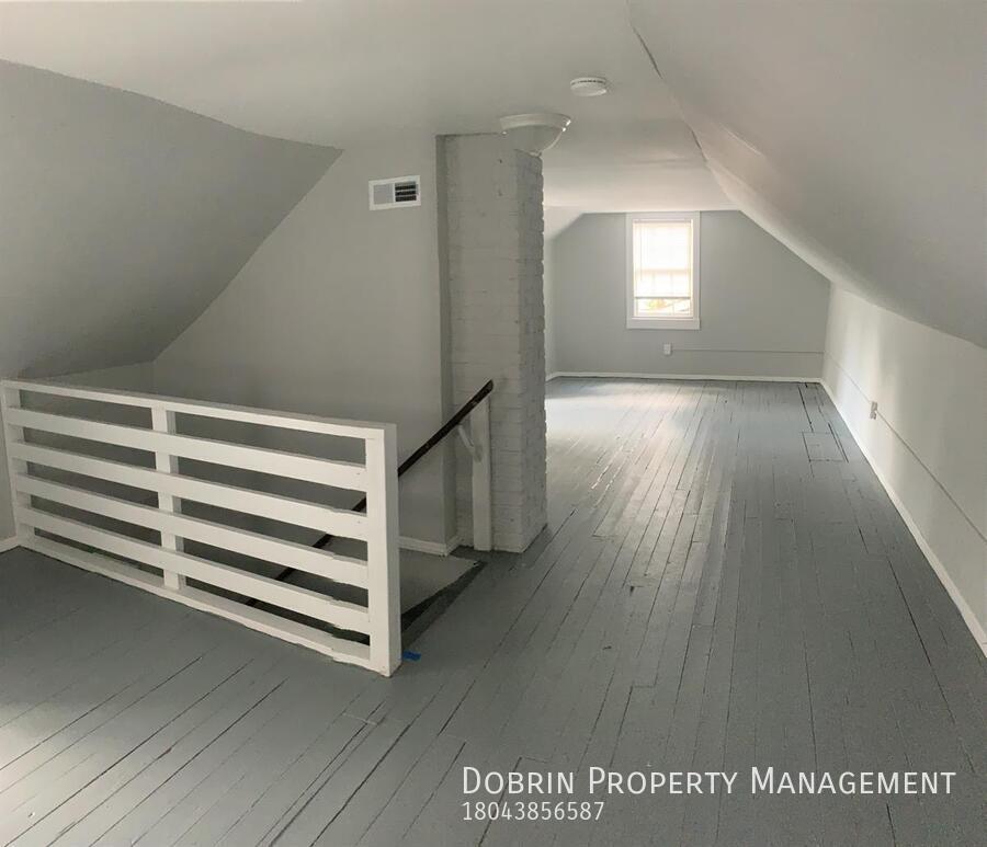 Photo - 2309 Warwick Ave