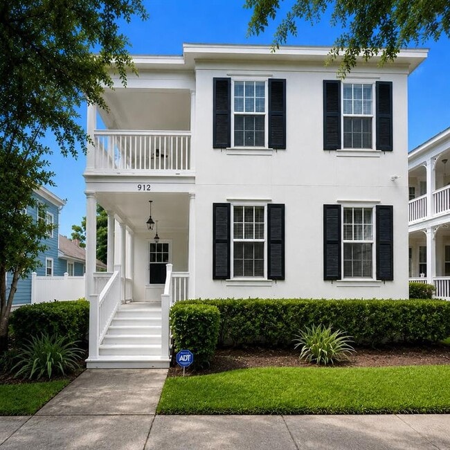 Building Photo - 912 Waterside Dr