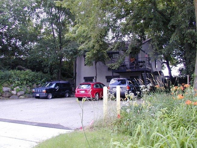 Photo - 3025 Commercial Ave Unit 4