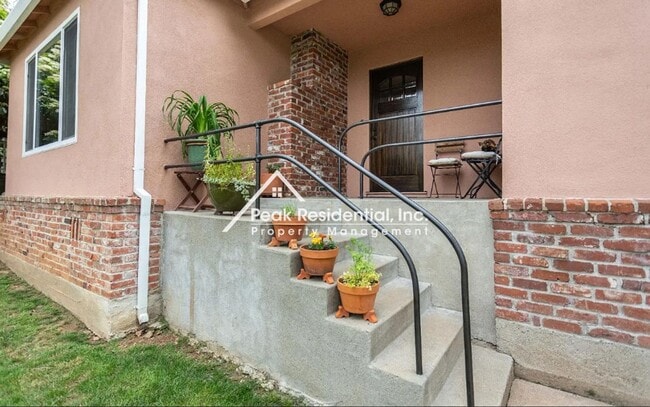 Photo - 505 Sutter St