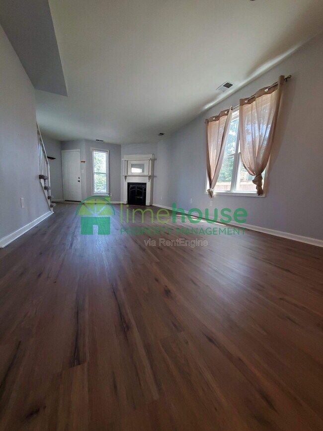 Photo - 724 Carolina Ave