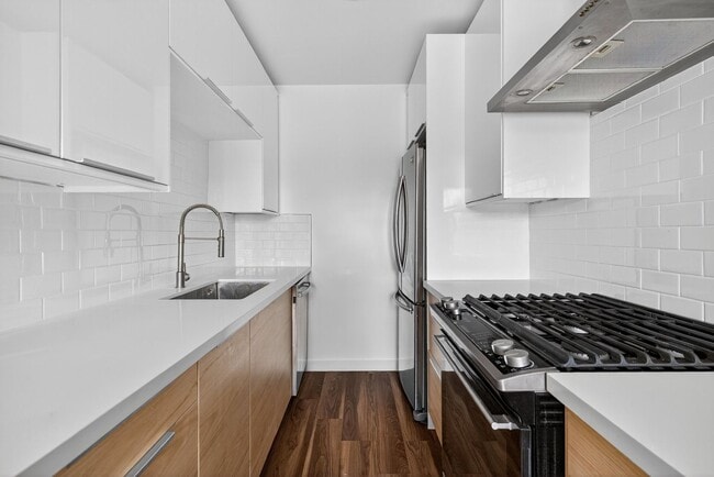 Photo - 4308 E 4th St Unidad 03