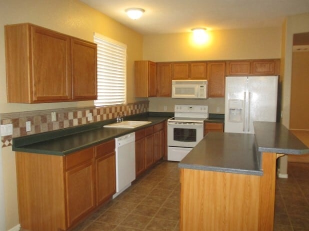 Photo - 16251 W Madison St