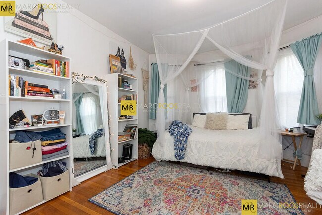 Photo - 7 Gardner Ter